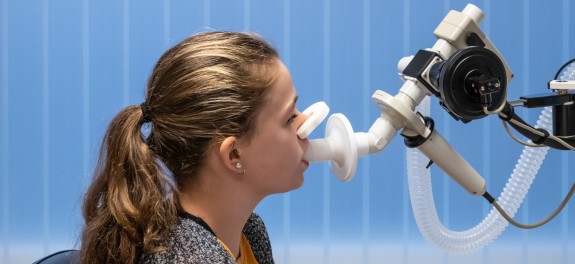 Atmungstest bei Frau